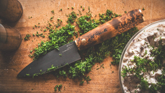 Discover why proffessional Chefs like Rosellis handmade carbon steel kitchen knives so much. 